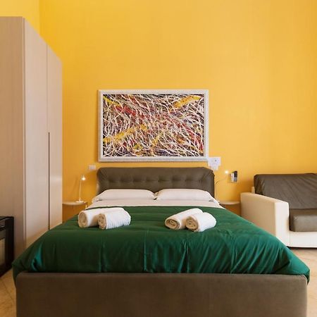 Suites Trinita In Toledo Street Naples Exterior photo