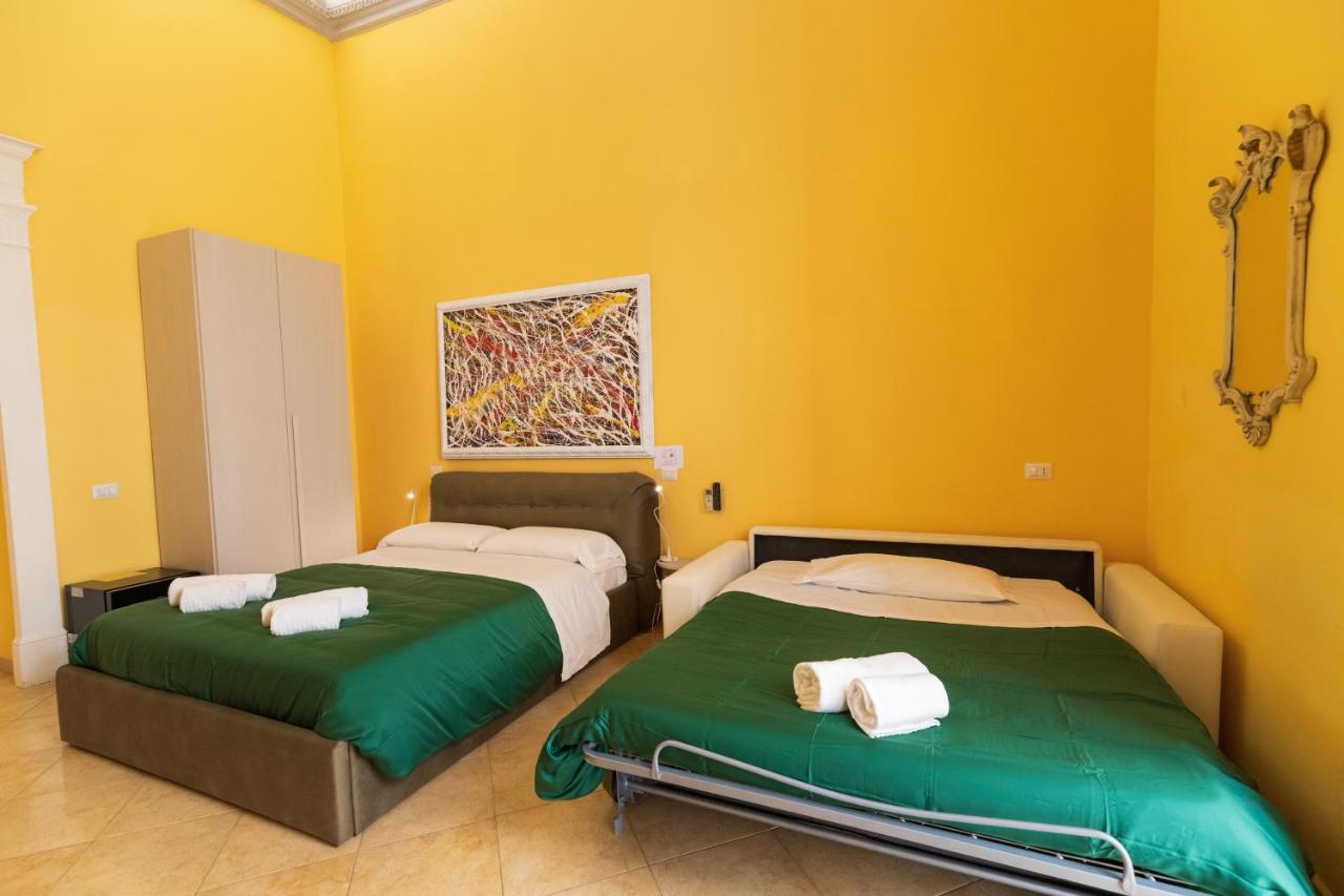 Suites Trinita In Toledo Street Naples Exterior photo
