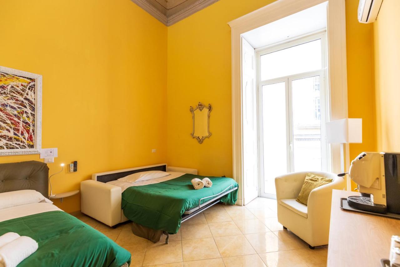 Suites Trinita In Toledo Street Naples Exterior photo