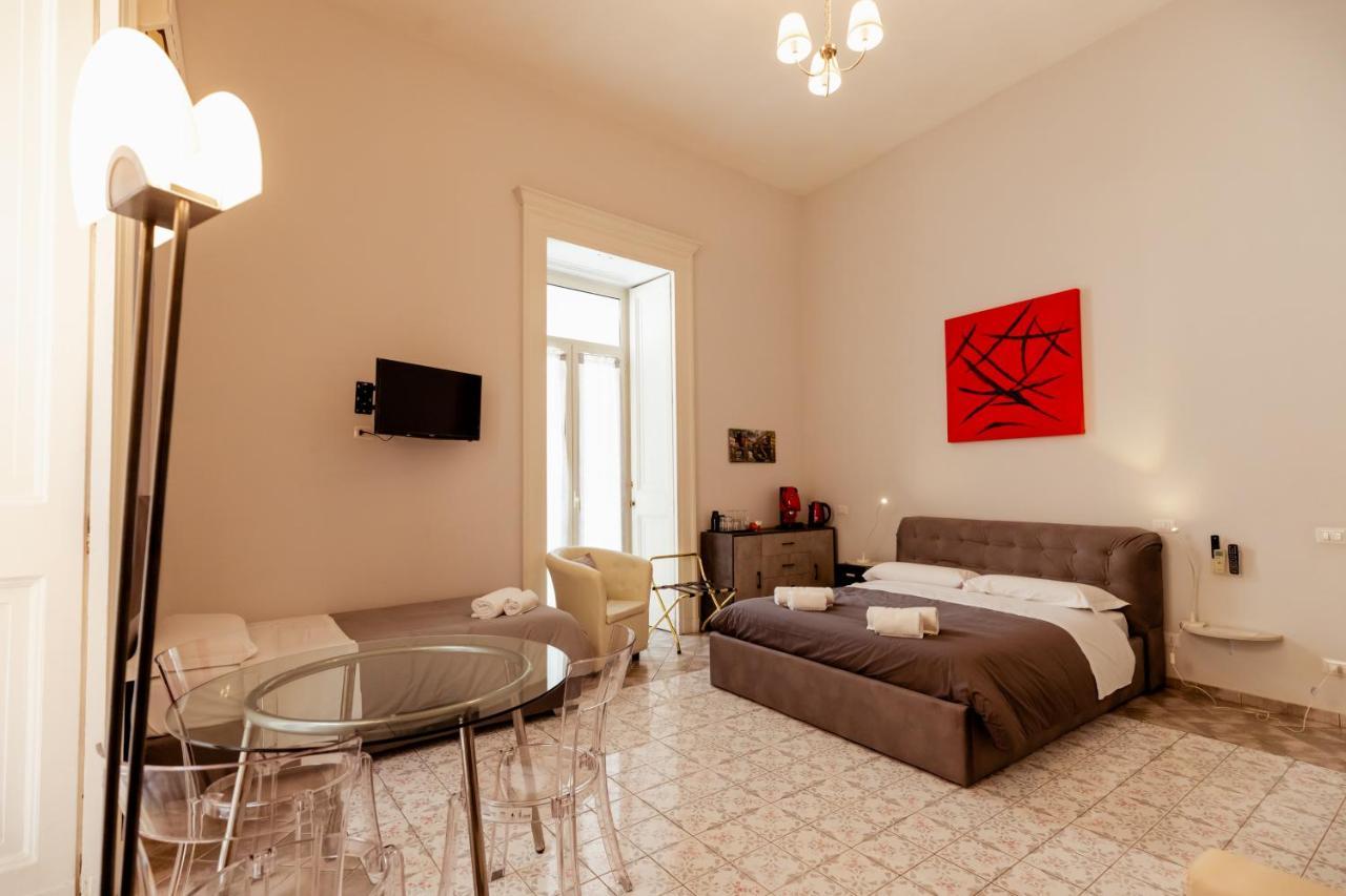 Suites Trinita In Toledo Street Naples Exterior photo
