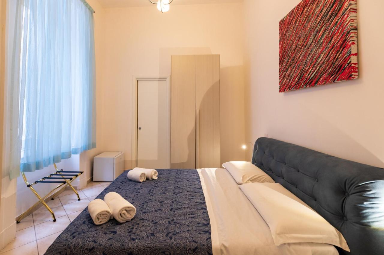 Suites Trinita In Toledo Street Naples Exterior photo