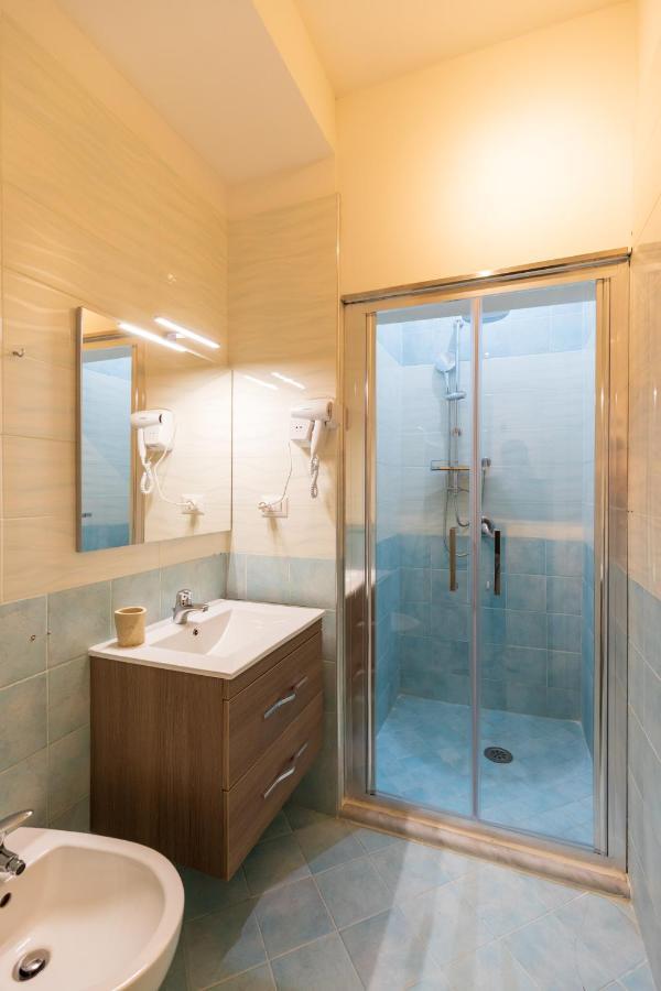 Suites Trinita In Toledo Street Naples Exterior photo