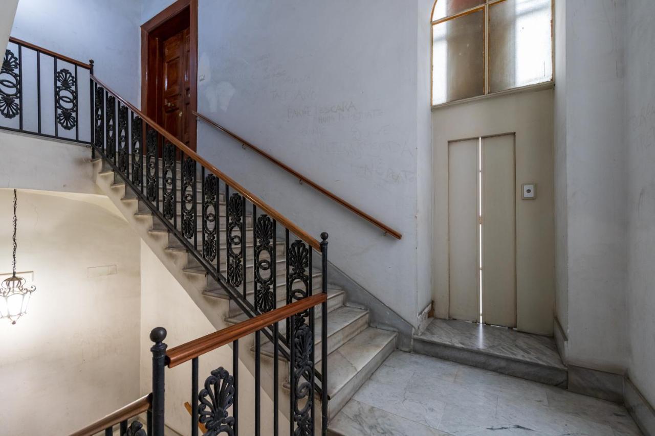 Suites Trinita In Toledo Street Naples Exterior photo