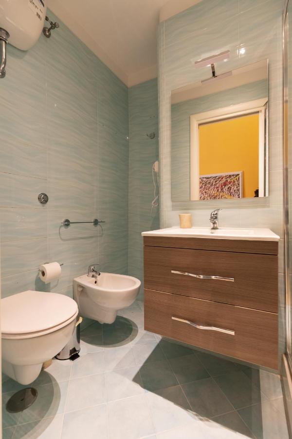 Suites Trinita In Toledo Street Naples Exterior photo