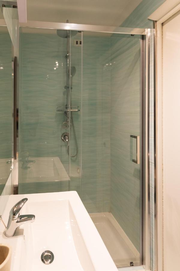 Suites Trinita In Toledo Street Naples Exterior photo