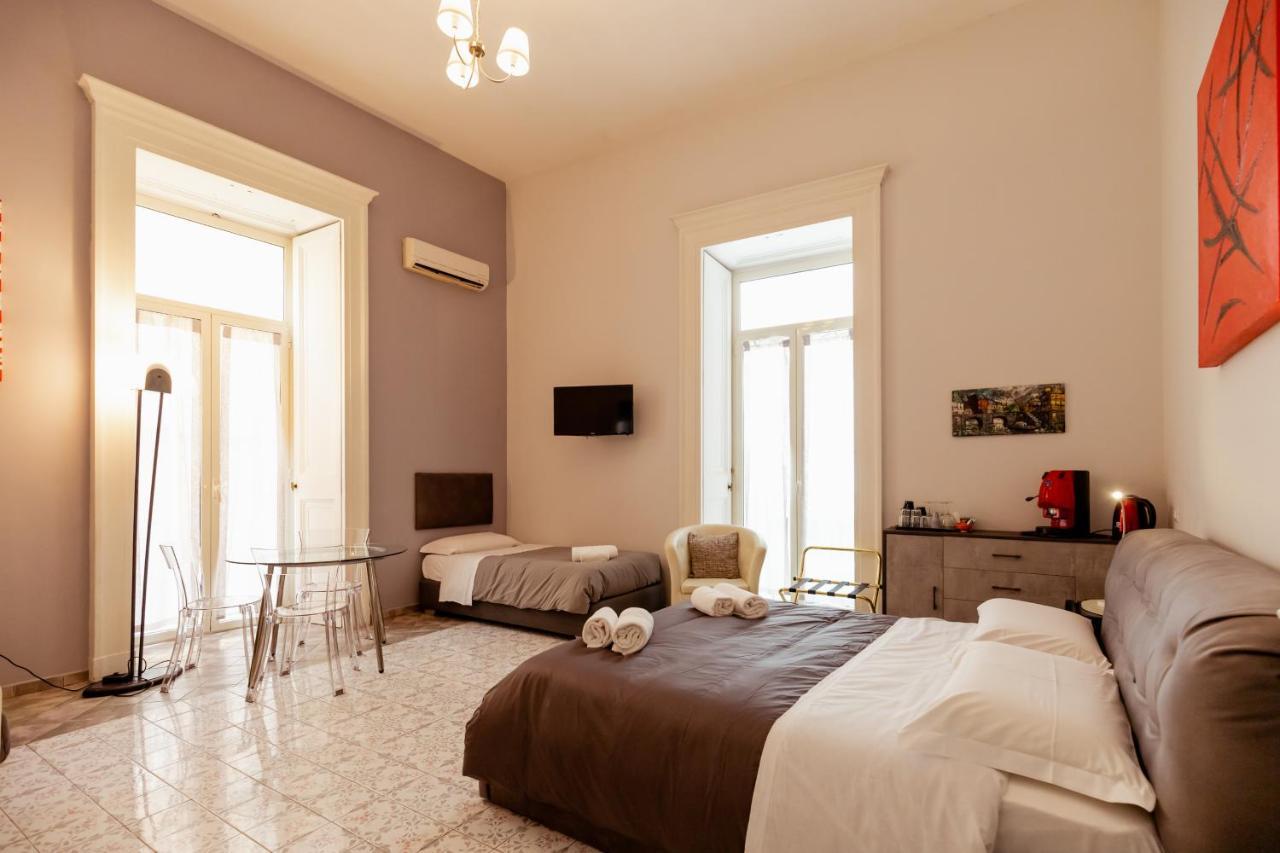Suites Trinita In Toledo Street Naples Exterior photo