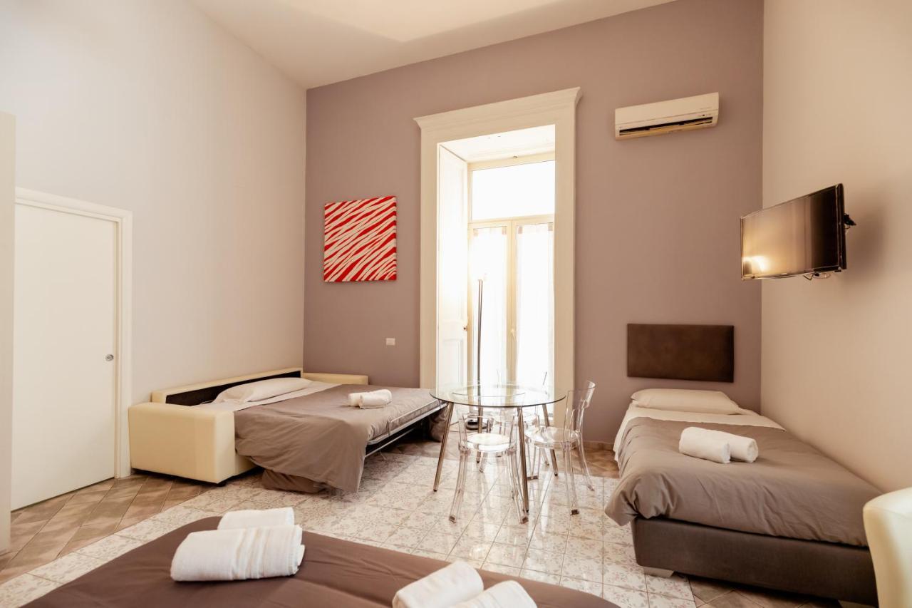 Suites Trinita In Toledo Street Naples Exterior photo