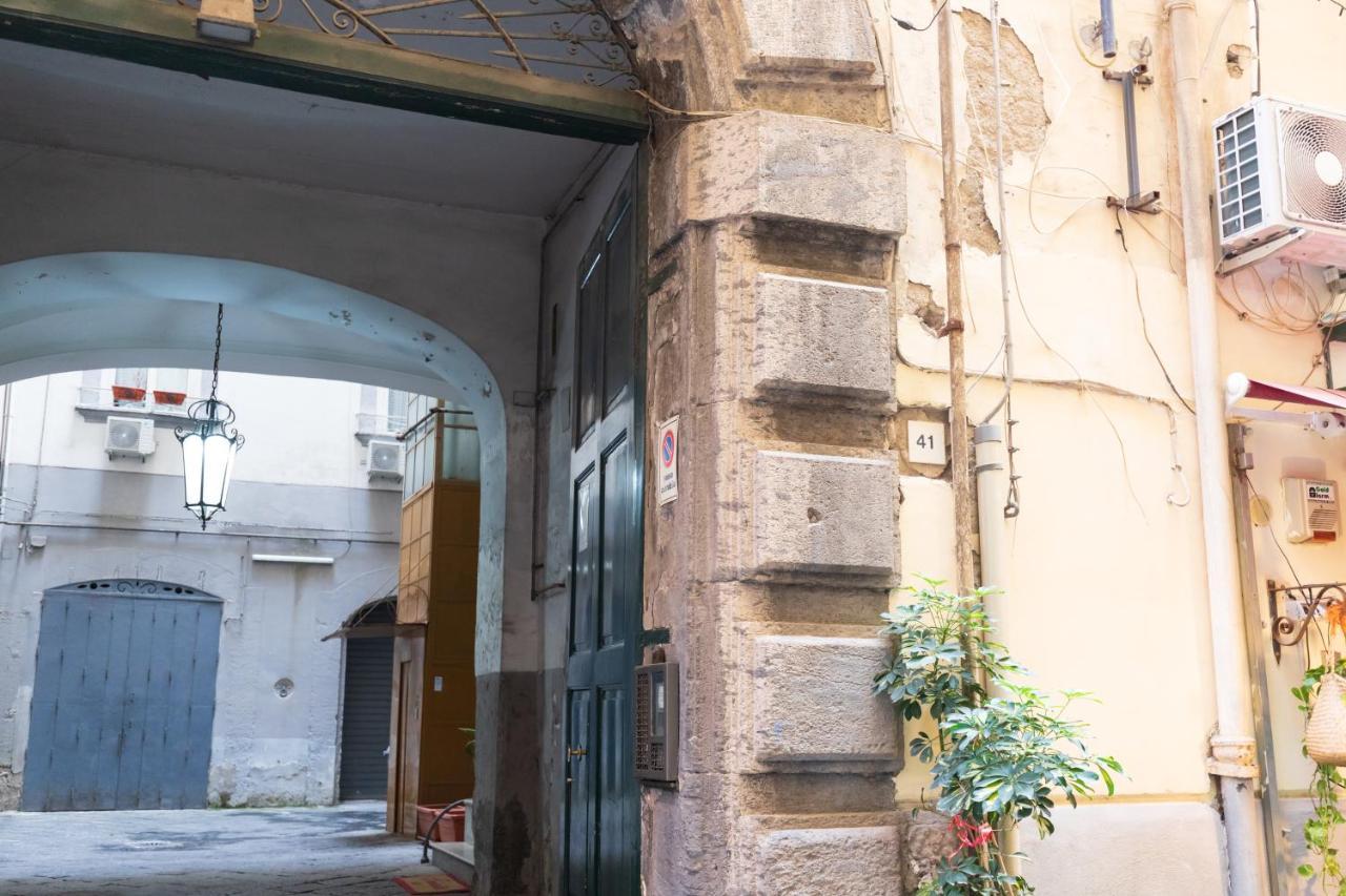 Suites Trinita In Toledo Street Naples Exterior photo
