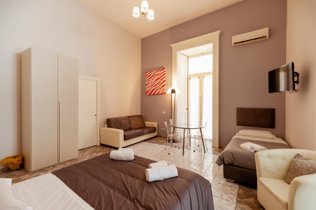 Suites Trinita In Toledo Street Naples Exterior photo
