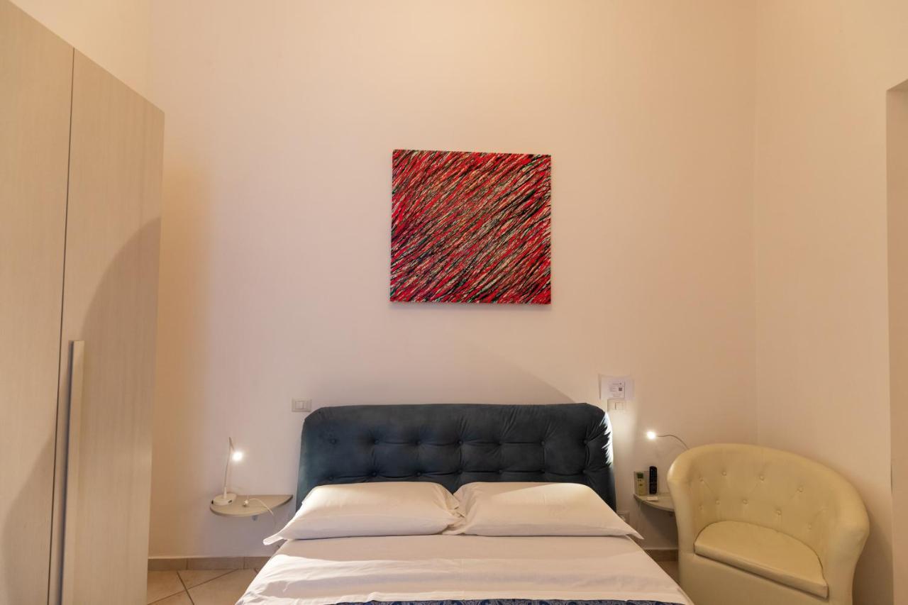 Suites Trinita In Toledo Street Naples Exterior photo