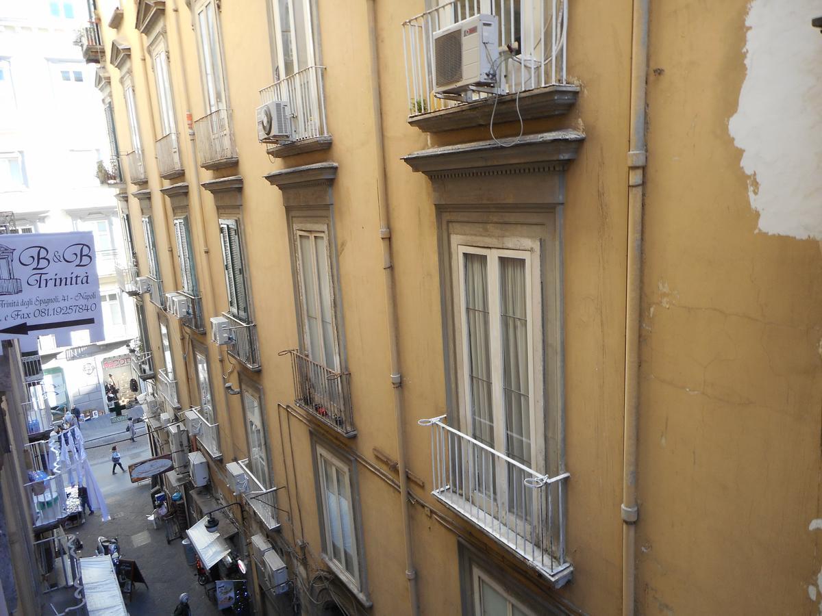 Suites Trinita In Toledo Street Naples Exterior photo